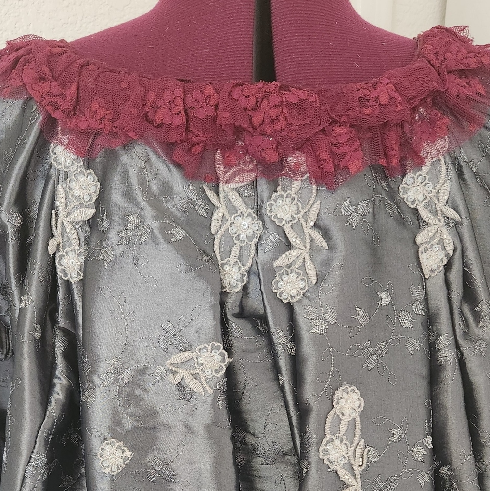 French Sack-Back Historical Recreation Gown - Picture 7 of 9